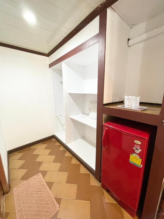 Bansuan Resort Накхон Сауан Екстериор снимка