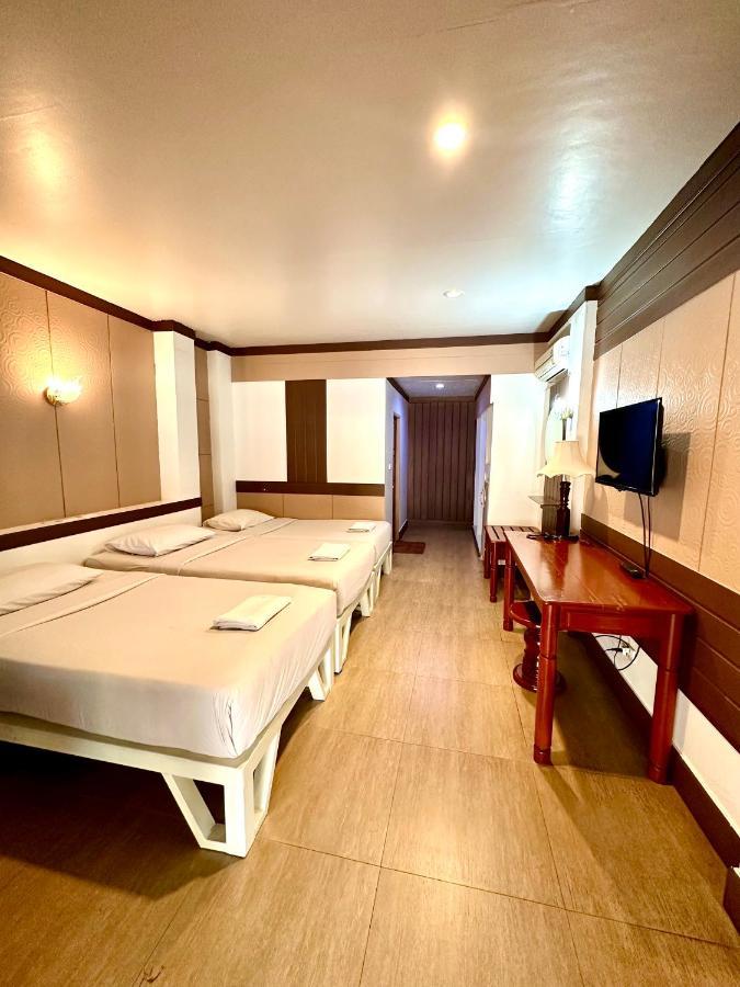 Bansuan Resort Накхон Сауан Екстериор снимка