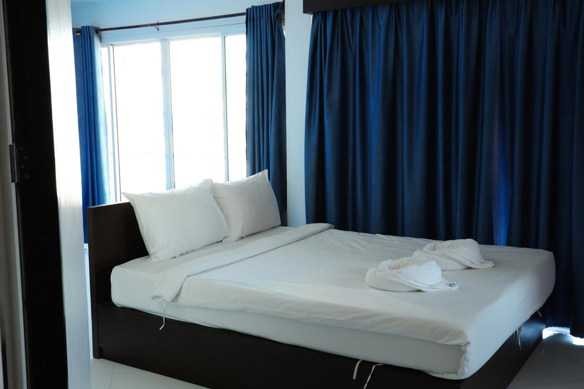 Bansuan Resort Накхон Сауан Екстериор снимка